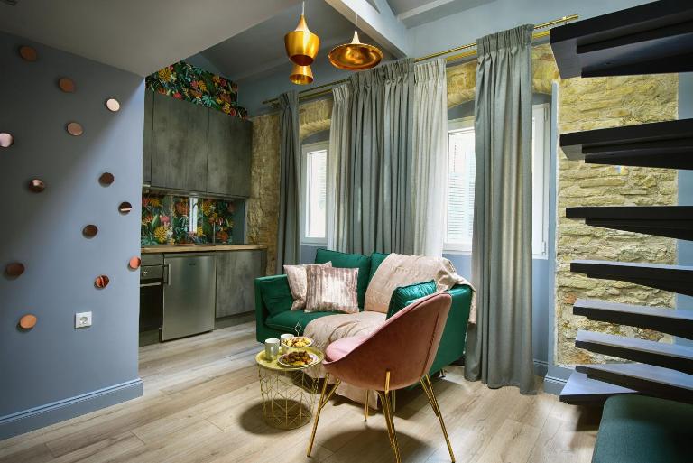 Queen 3 Apartment, in the heart of Corfu Historical Old Town Center - Ferienwohnung Karyófyto
