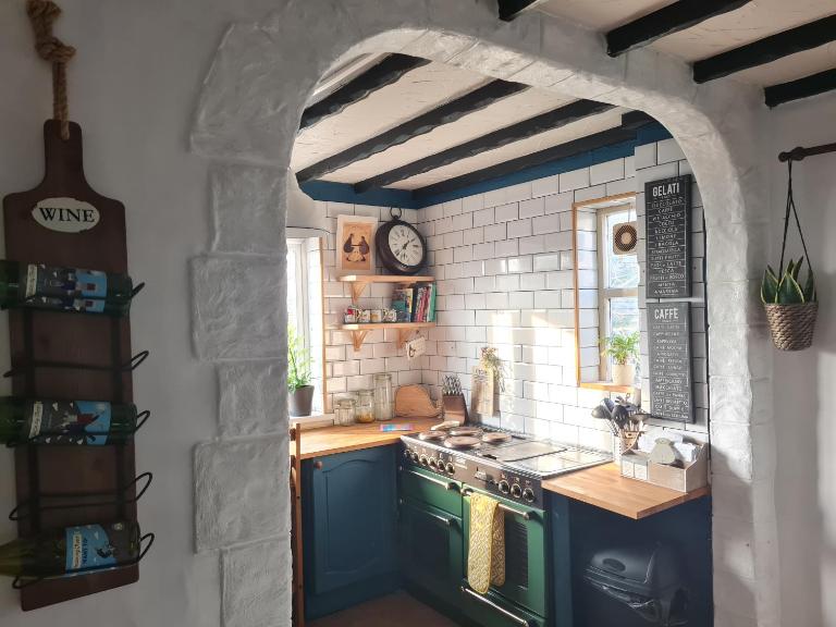 Old Road Cottage Pet Friendly Outdoors Beaches - B&B Neath
