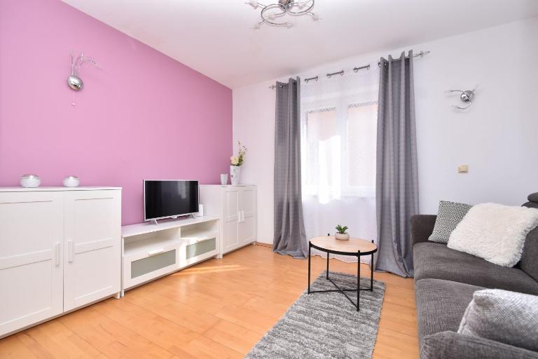Sunny Garden Šibenik, cozy apartment near old town - B&B Sebenico