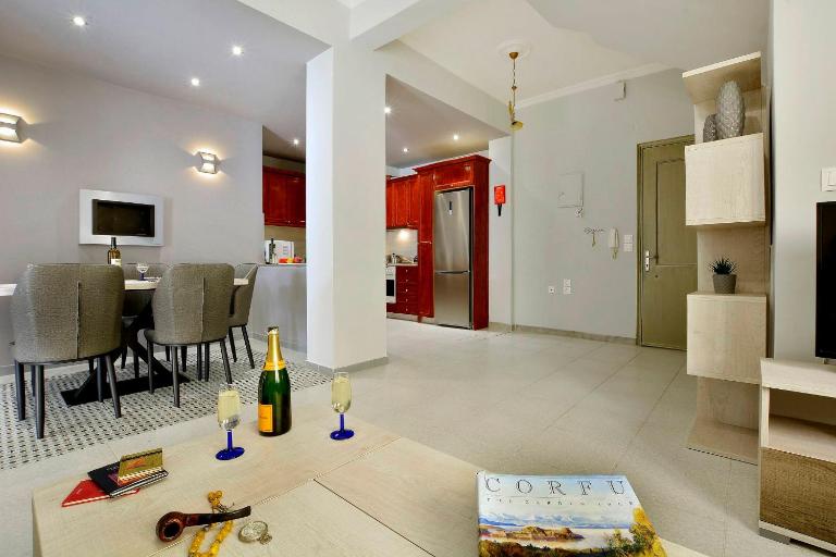 AGO Exclusive Suite - B&B Karyofyto