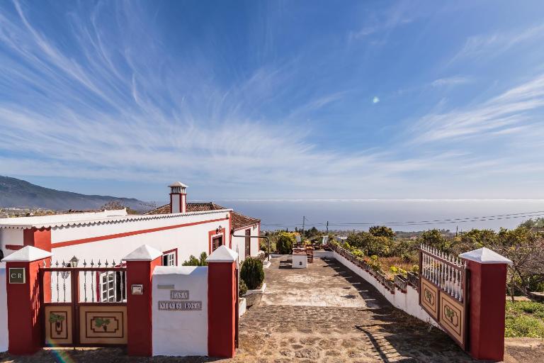 Nieves Rosa - B&B Botazo