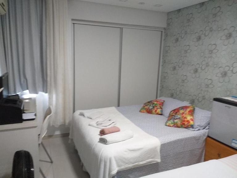 QUARTO TRIPLO - AMPLO E CONFORTAVEL-PERTO DO CENTRO DE CONVENÇÕES-FENEARTE-RECIFE-Pe - B&B Recife