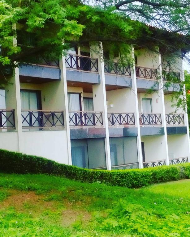 Flat Fazenda Cond Monte Castelo-Ao lado da Piscina - Ferienwohnung Gravatá