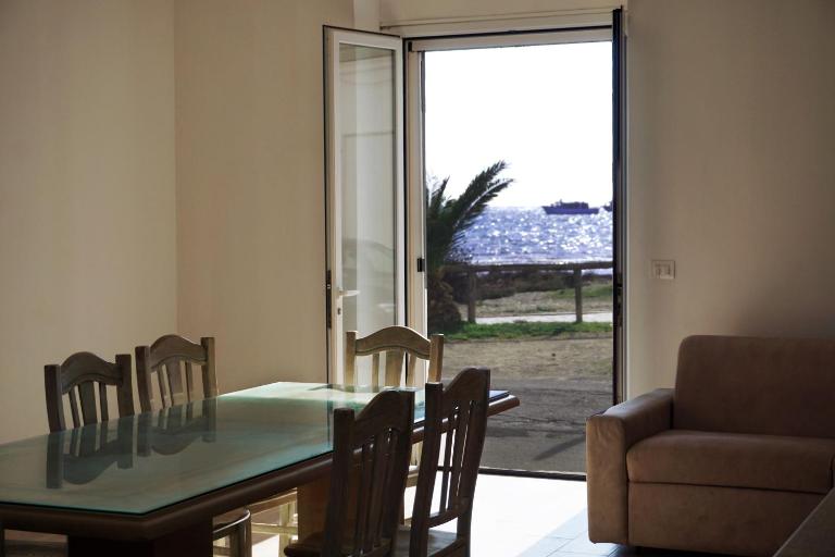 Viva Vista Mare Trilo PianoTerra - Bed and Breakfast Porto Cesareo