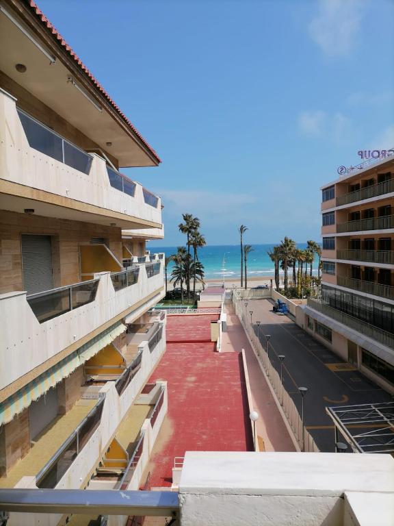 Urbanización Bahía Mar con piscina - B&B Peñíscola