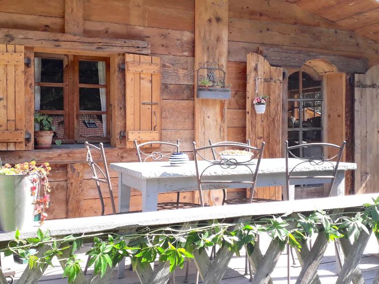 Charmant Mazot - Bed and Breakfast Saint-Gervais-les-Bains