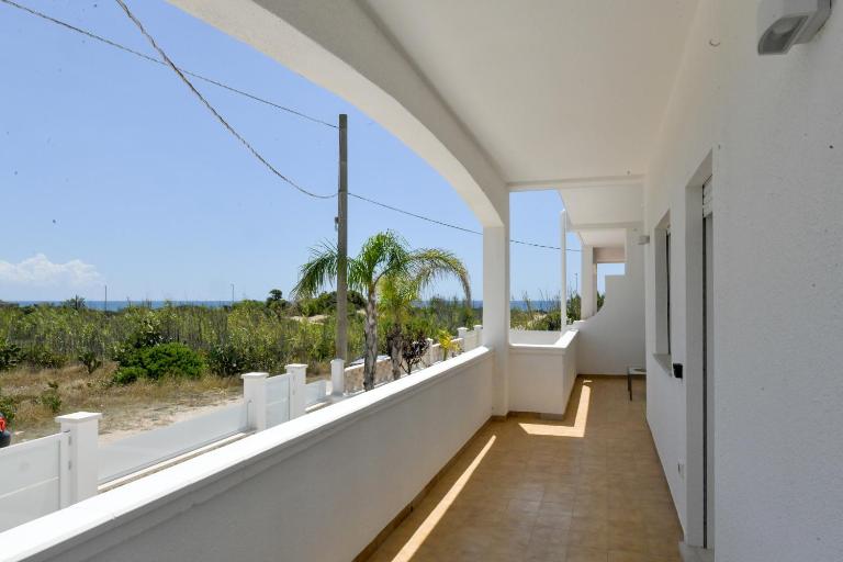 SINE TEMPORE Beach Holiday Home - Chambres d'hôtes Maruggio