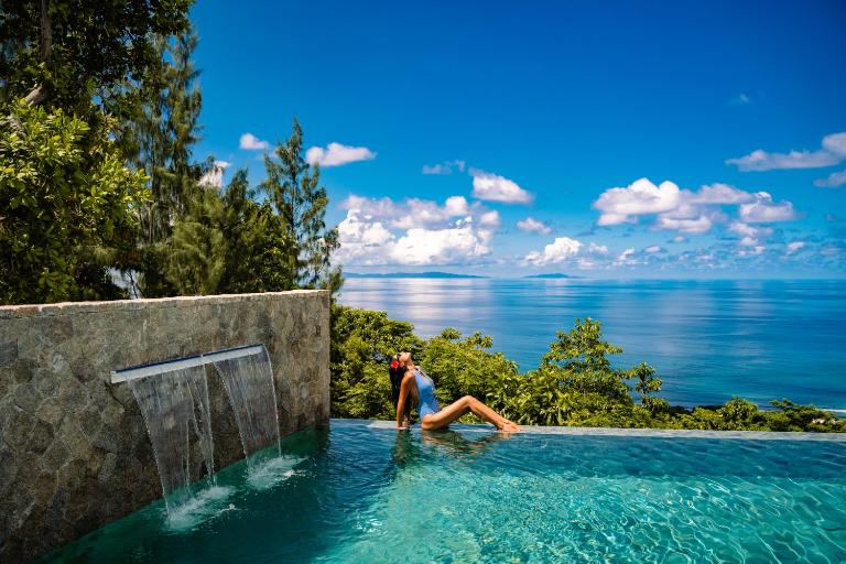 AQUA Boutique Hotel- Secluded Ocean View Suites & Infinity Pool - B&B Glacis