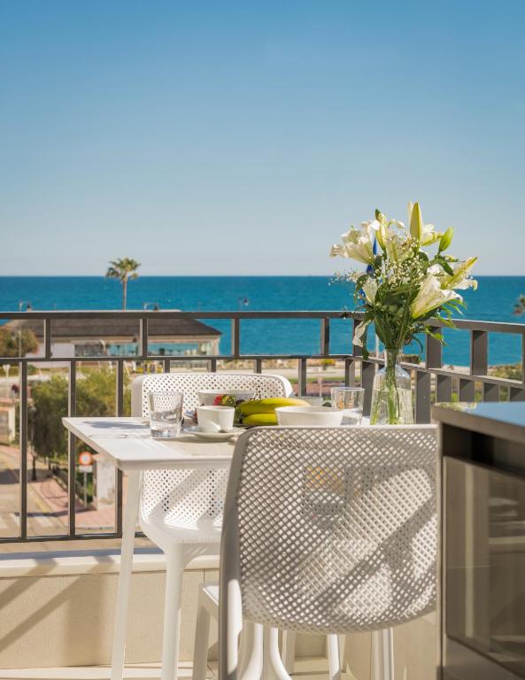Sunny modern Apartment Perfect located - Ferienwohnung Estepona