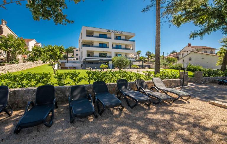 Luxury Apartments Villa Lučica - Chambres d'hôtes Malinska