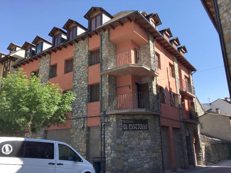 B36 - Mayor 48, 1º - Villmor - B&B Benasque
