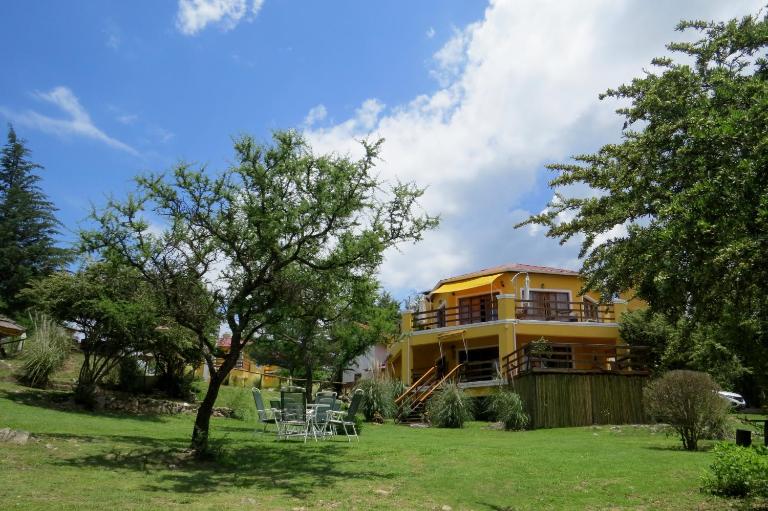 LAS PRINCESAS Cabañas frente al rio - B&B Los Reartes