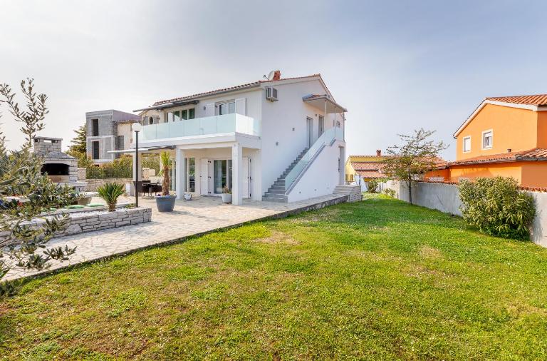 Apartmani Miki - Bed and Breakfast Vinkuran