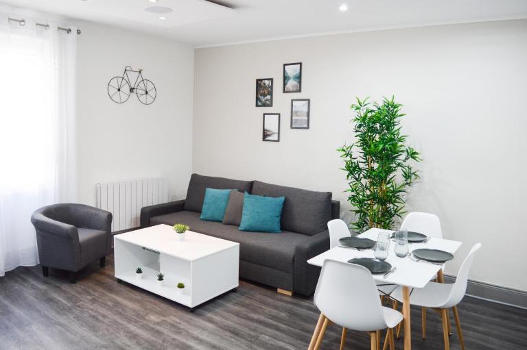Le Blue St Léon : 2 pièces COZY Lit King Size WIFI - B&B Colmar