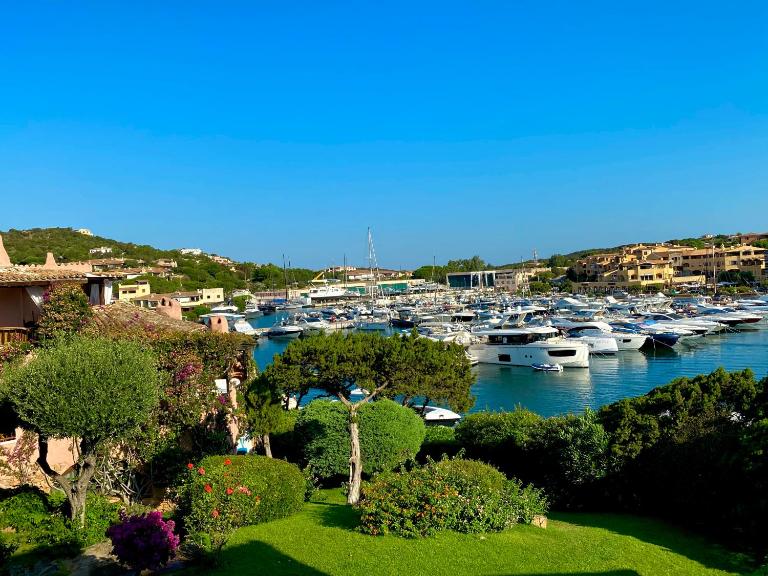 La Casa Smeralda - Bed and Breakfast Porto Cervo