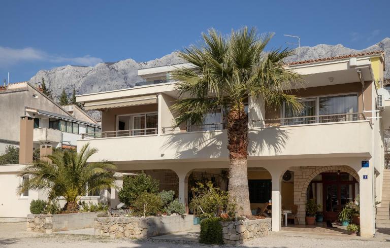Apartments Bogica - Bed and Breakfast Makarska