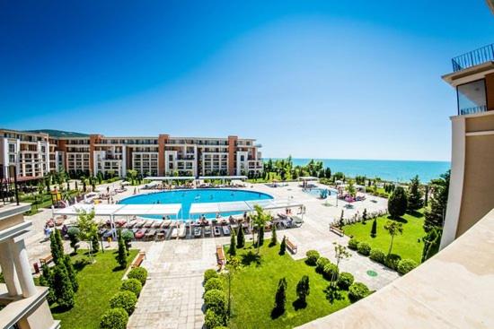Prestige Fort Beach - Premium apartments - B&B Saint Vlas