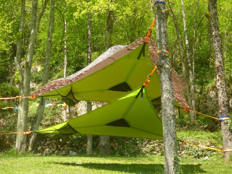 Tente suspendue sous les étoiles vue nature expérience unique - B&B Massat