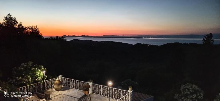 Villa Ianira - B&B Arvanitakaíïka