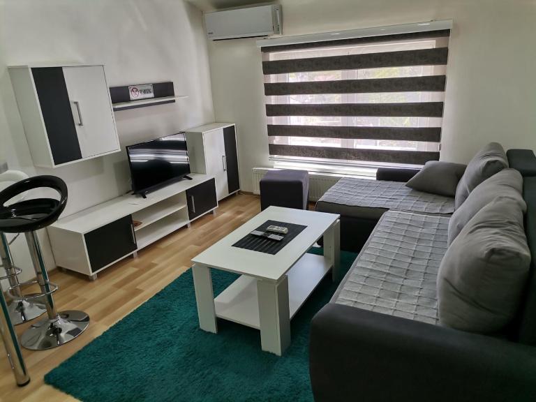 Centar Apartman ENMI 111 - B&B Banja Luka