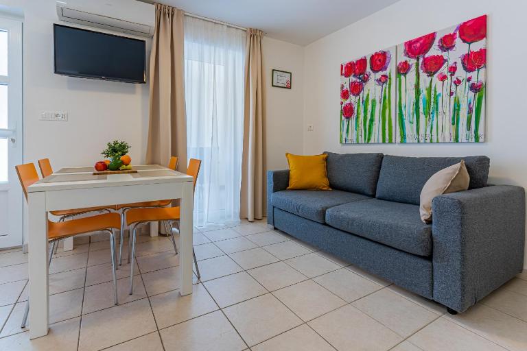 Apartments Dolac - B&B Nerezine