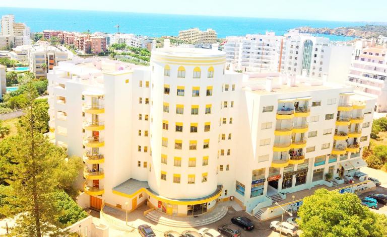 Sea view apartment in Praia da Rocha - B&B Portimão