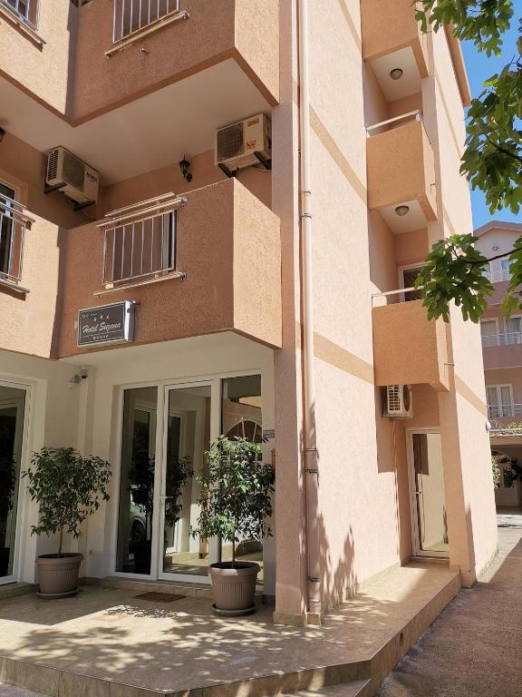 Garni Hotel S Coast - Chambres d'hôtes Budva