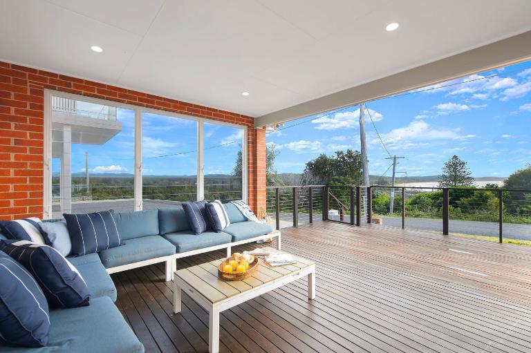 Casa Sorella - beachfront family home with pool - Bed and Breakfast North Haven