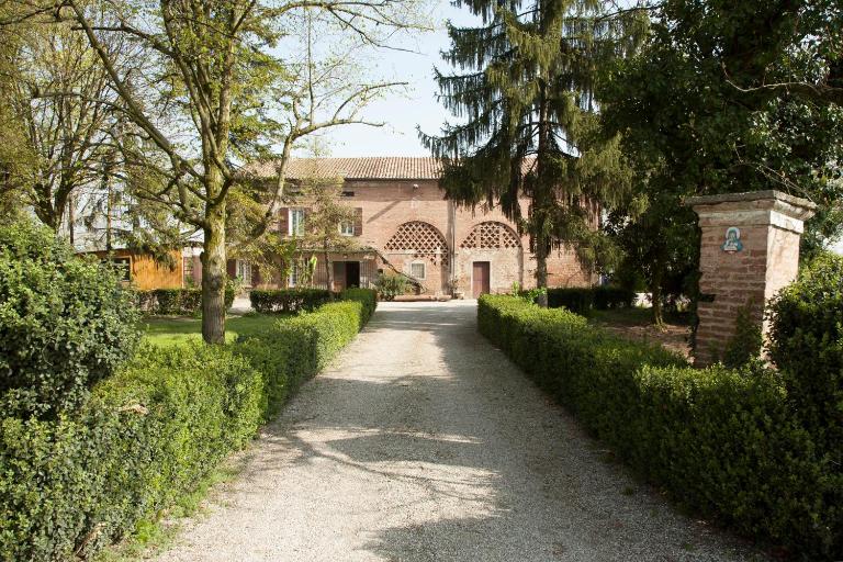 Agriturismo Dosso al Porto - B&B Rolo