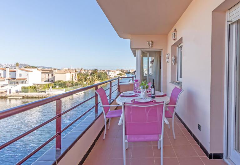 Basic Comfort Apartment Les Dunes 0138 - Bed and Breakfast Empuriabrava