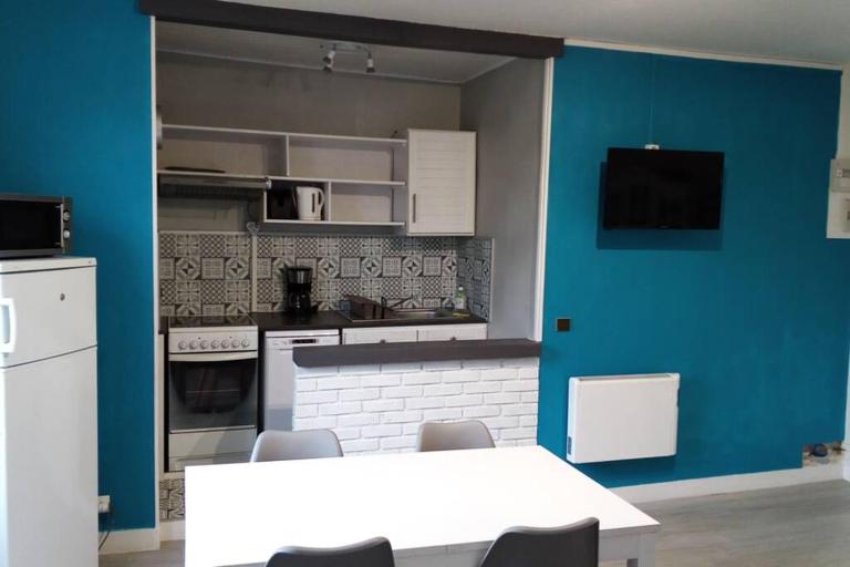 Apt T2 41m2 WIFI 2* 4-6 pers. La BOURBOULE - B&B La Bourboule