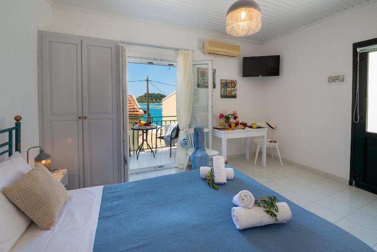 "SEASCAPE" Studio and Apts - Bed and Breakfast Lákka