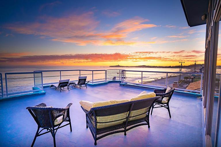 Luxury Beachfront Penthouse Walk to the Beach Restaurants Entertainment - B&B Half Moon Bay