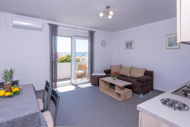 Apartman Harfa 1 - Chambres d'hôtes Orebić