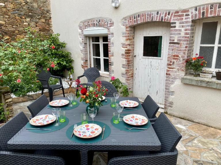 La Maison du Bonheur - Grande maison de vacances classée 4 étoiles - B&B Le Boupère