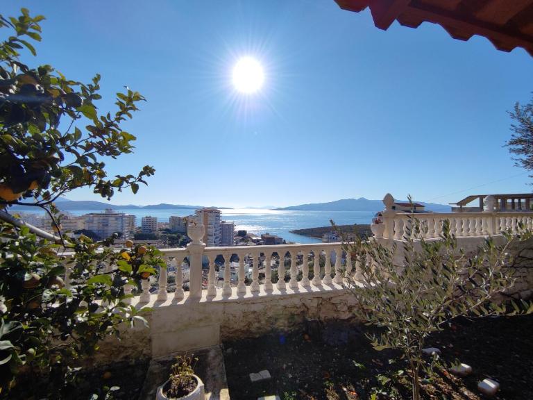Aris Apartment - Bed and Breakfast Sarandë