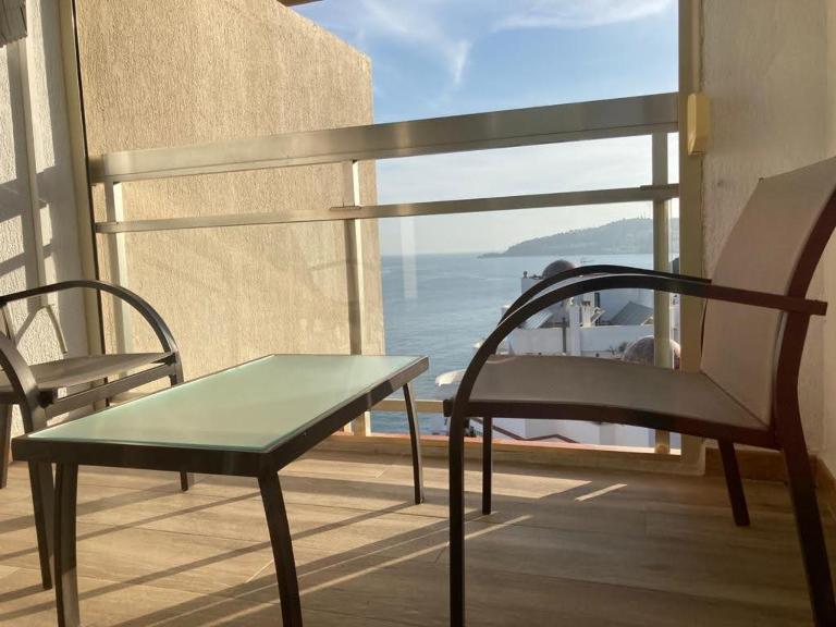 Apartamento Estudio en Chinasol Primera Línea Playa San Cristóbal - B&B Almuñécar