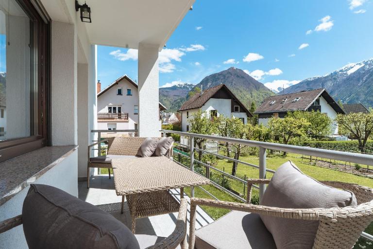 Julian Manor apartments - B&B Bovec