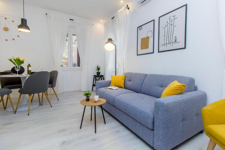 Apartment Ena ,city center - B&B Sebenico