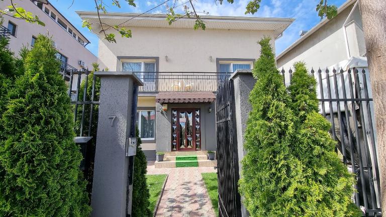 Vila Albertino - B&B Eforie Nord
