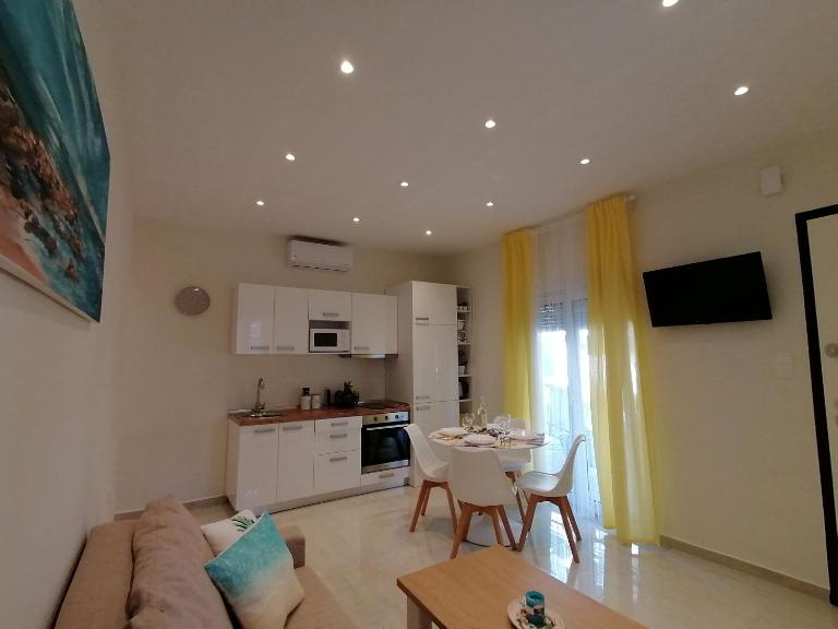 Sea Pleasure Apartment - Ferienwohnung Peraía