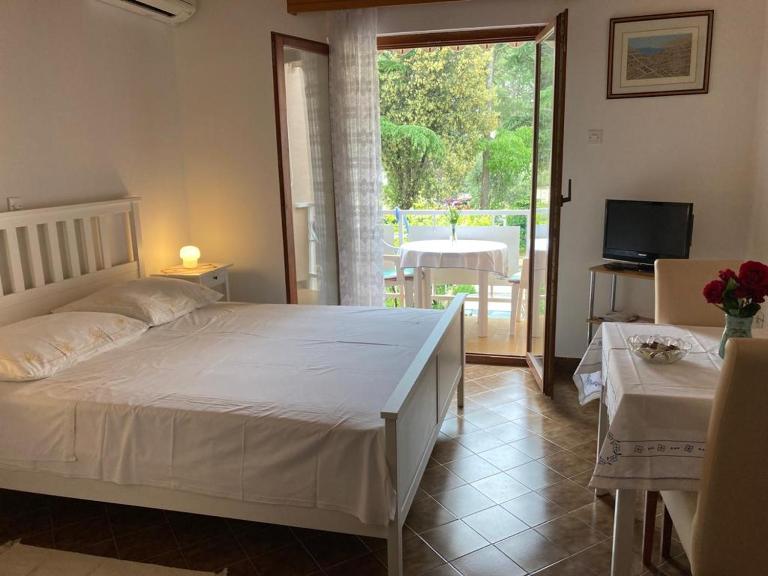 IJA - B&B Krk