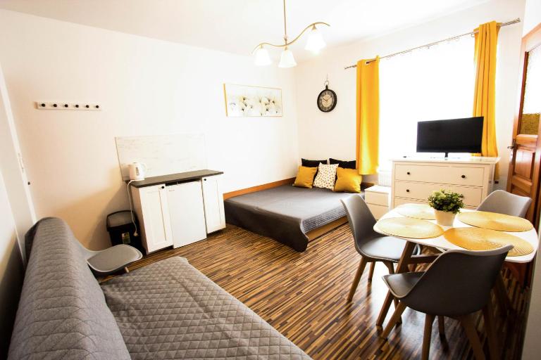 U Huberta 2 blisko morza - B&B Międzywodzie