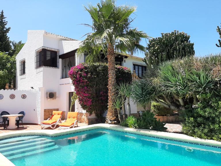 Villa Limon - Tropical Oasis with Private Pool - Ferienwohnung Xàbia