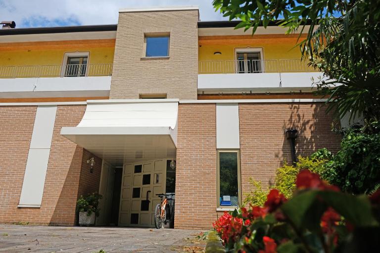Appartamenti Alle 5 Torri - Bed and Breakfast Mezzolombardo