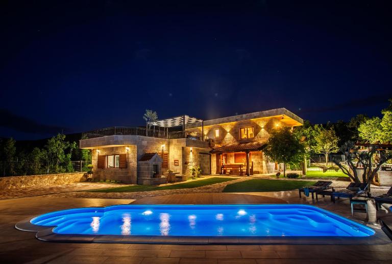 Stone House Korita - B&B Otok