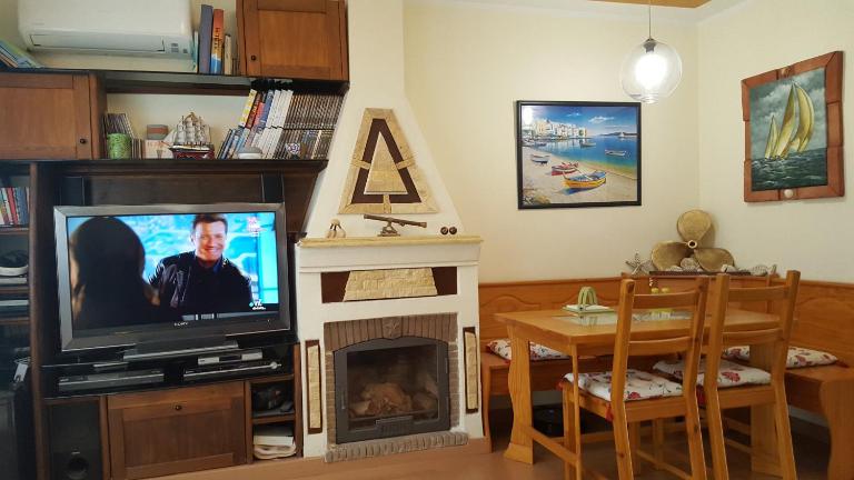 Townhouse, Adosado con Encanto -130 m2 - WiFi 600 Mb - Community Pool - Private patio - B&B Torremolinos