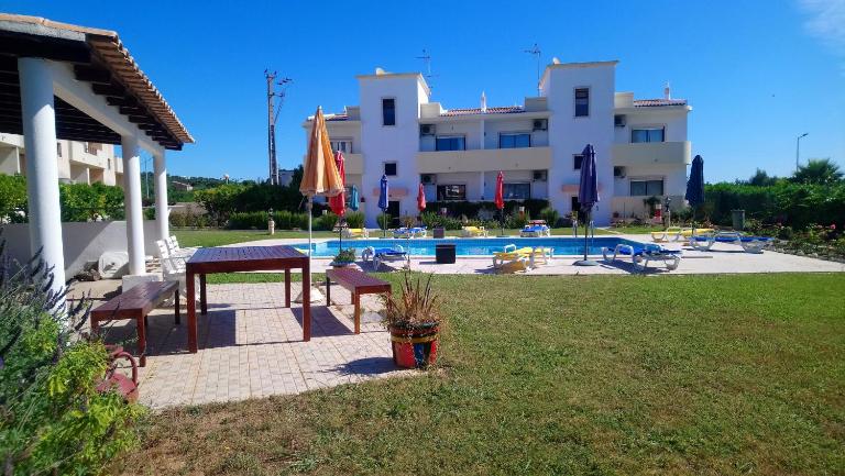 Residence 1000 Roses - B&B Moncarapacho