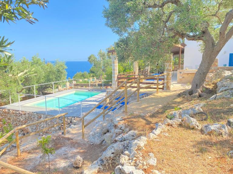 Villa Aurora - Bed and Breakfast Corsano