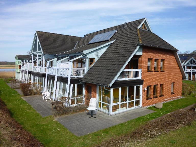 Ferienwohnung 14 im Fischerhaus mit Balkon - B&B Sellin